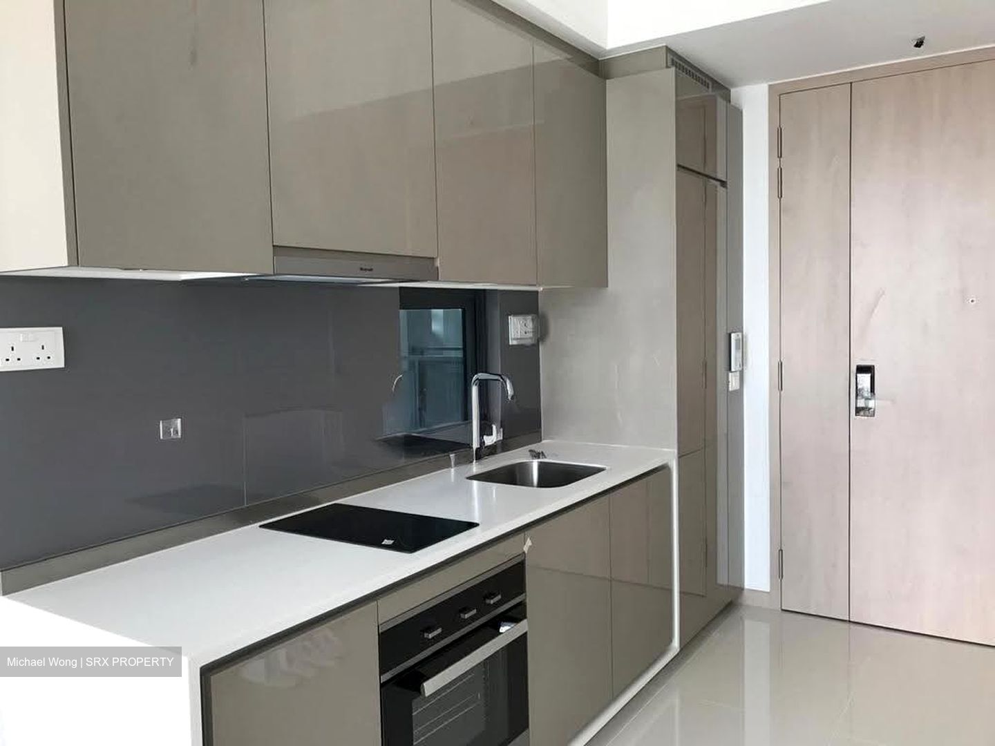J Gateway (D22), Condominium #618054551